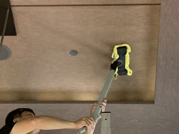 台中天花板布發霉處理